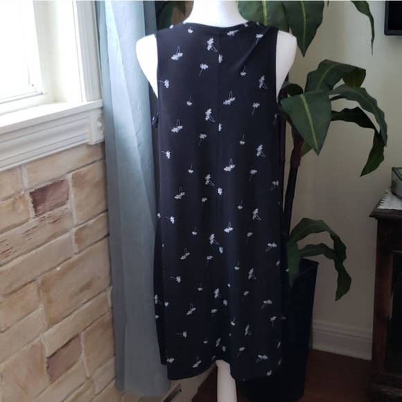 Sonoma palm tree dress - Picture 2 of 3